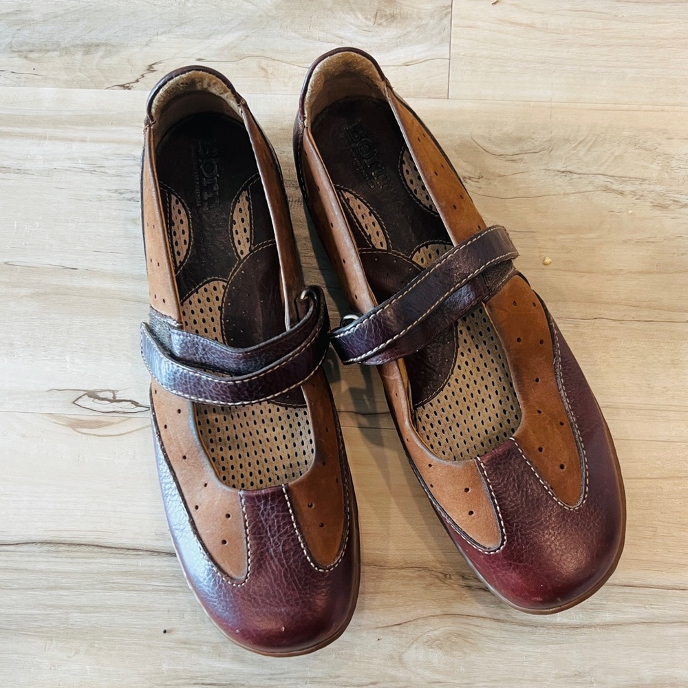 Born Suede/Leather Adjustable Flats NEW